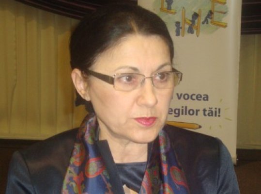 Andronescu nu mai e ministru: 